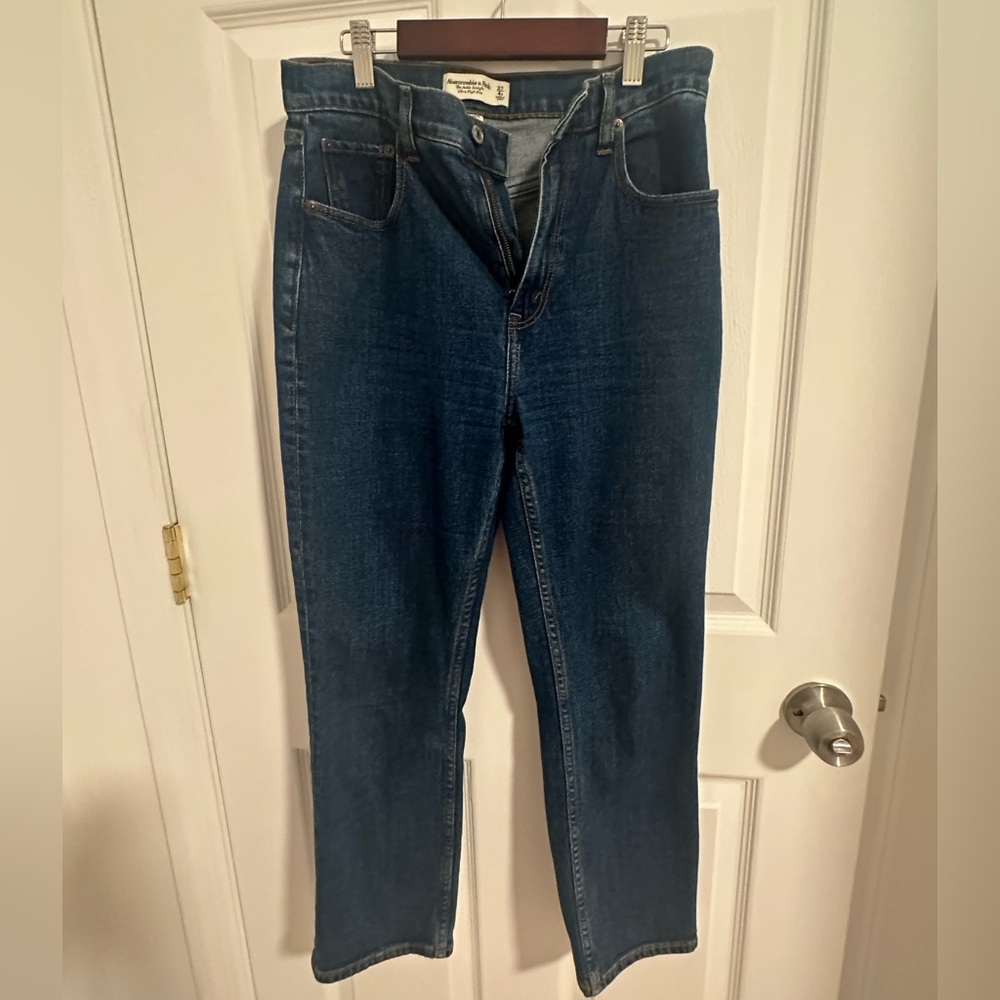 Curve Love, Abercrombie & Fitch High Rise “The Ankle Straight” Jeans.